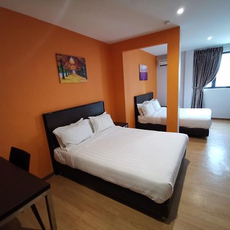 Padungan Hotel Kuching Eksteriør bilde