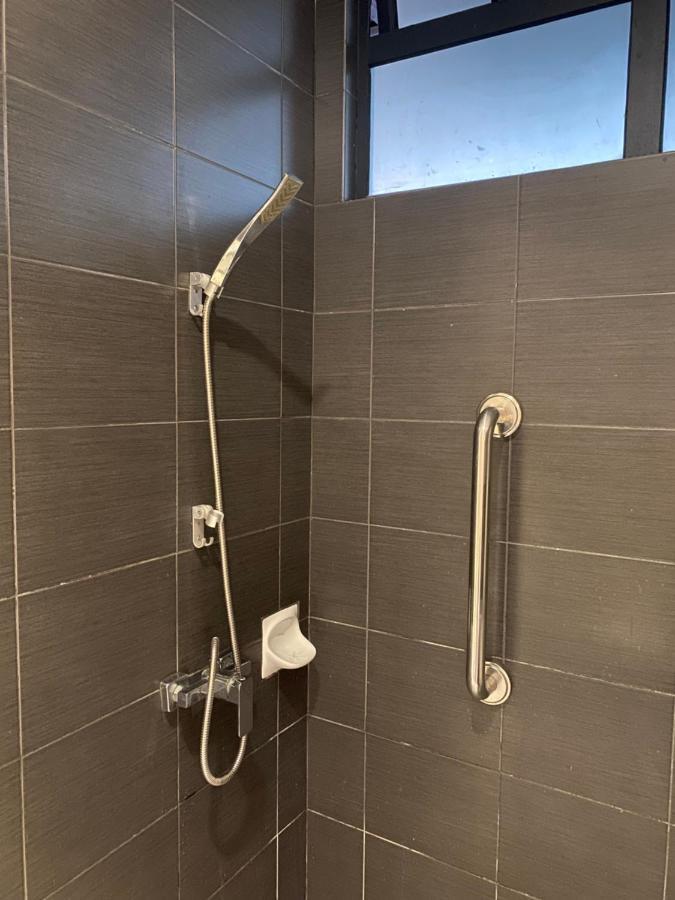 Padungan Hotel Kuching Eksteriør bilde