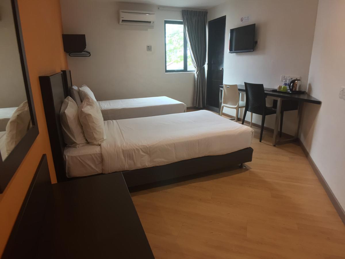 Padungan Hotel Kuching Eksteriør bilde