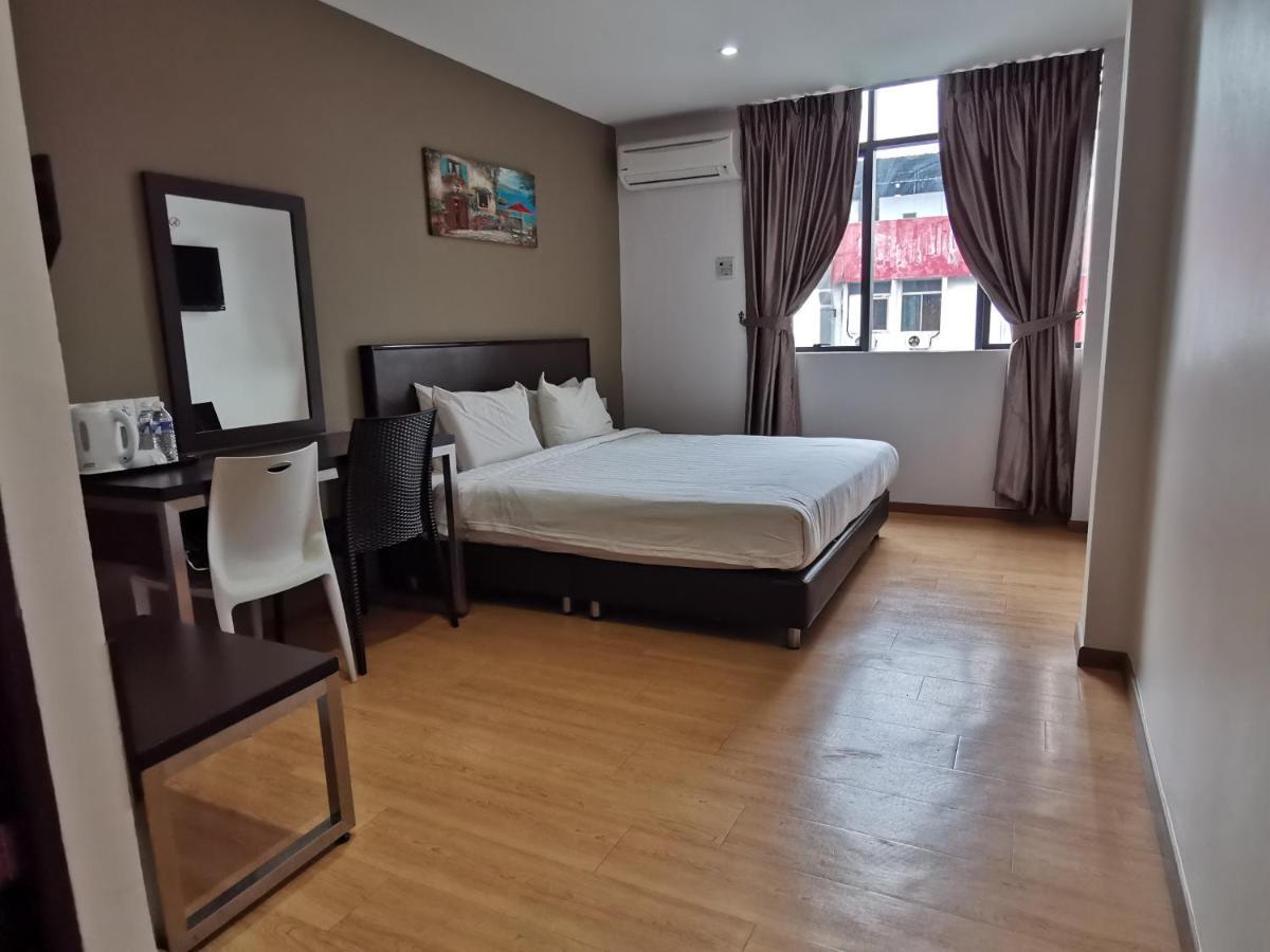 Padungan Hotel Kuching Eksteriør bilde